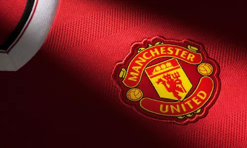 എഫ് എ കപ്പ്  കിരീടം മാഞ്ചസ്റ്റര്‍ യുണൈറ്റഡിന്