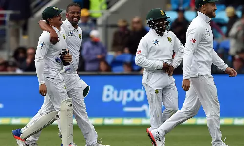 ആസ്ട്രേലിയ 85 റണ്‍സിന് പുറത്ത്