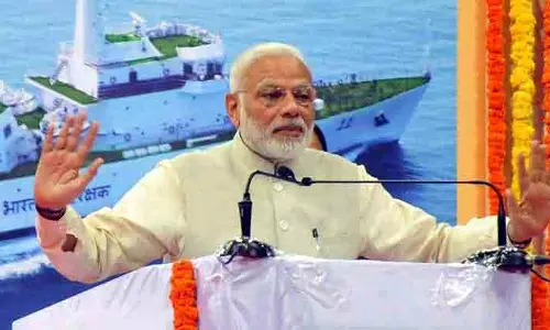 മാധ്യമങ്ങള്‍ സ്വയം നിയന്ത്രണം ഏര്‍പ്പെടുത്തണമെന്ന് പ്രധാനമന്ത്രി