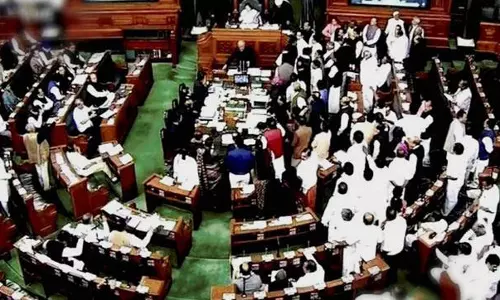 നോട്ടില്‍ സഭ സ്തംഭനം തുടരുന്നു