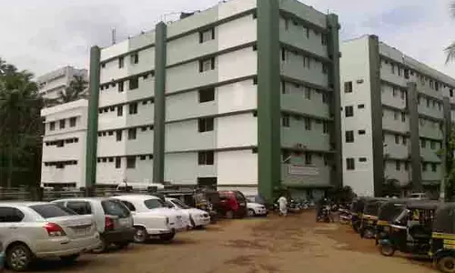 കെ.എം.സി.ടി മെഡിക്കല് കോളേജിലെ കെട്ടിടങ്ങള് അടച്ചിടാനുള്ള ഉത്തരവിന് സ്റ്റേ കെ.എം.സി.ടി മെഡിക്കല് കോളേജിലെ കെട്ടിടങ്ങള് അടച്ചിടാനുള്ള ഉത്തരവിന് സ്റ്റേ