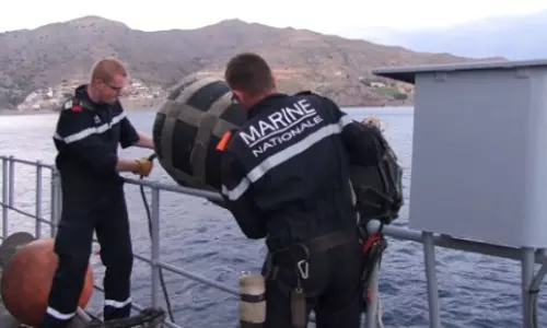 ഈജിപ്ത് എയര് ; ബ്ലാക്ക് ബോക്സിനായുള്ള തെരച്ചില് വഴിത്തിരിവിലേക്ക് ഈജിപ്ത് എയര് ; ബ്ലാക്ക് ബോക്സിനായുള്ള തെരച്ചില് വഴിത്തിരിവിലേക്ക്