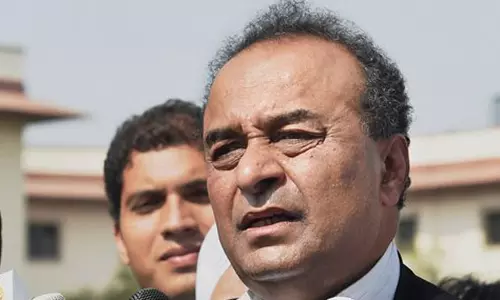 ജുഡീഷ്യറി ലക്ഷ്മണ രേഖ മുറിച്ച് കടക്കരുത്; ചീഫ് ജസ്റ്റിസിന് കേന്ദ്രത്തിന്റെ മറുപടി