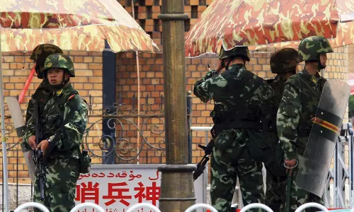 ഉയ്ഗൂര് മുസ്ലിം മേഖലയില് ചൈനീസ് സര്ക്കാറിന്റെ പുതിയ നിയന്ത്രണങ്ങള് ഉയ്ഗൂര് മുസ്ലിം മേഖലയില് ചൈനീസ് സര്ക്കാറിന്റെ പുതിയ നിയന്ത്രണങ്ങള്