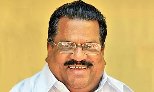 ജയരാജന്റെ മന്ത്രി സഭയിലേക്കുള്ള മടക്കം അനിശ്ചിതത്വത്തിനും നാടകീയതകള്ക്കുമൊടുവില് ജയരാജന്റെ മന്ത്രി സഭയിലേക്കുള്ള മടക്കം അനിശ്ചിതത്വത്തിനും നാടകീയതകള്ക്കുമൊടുവില്