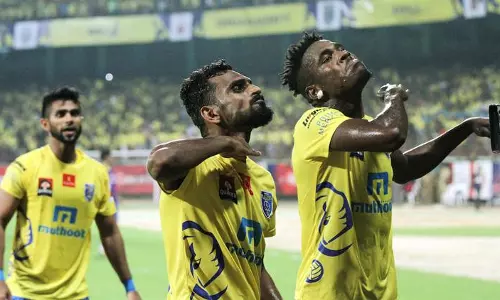 ബ്ലാസ്റ്റേഴ്‍സിന്റെ സെമിഫൈനല്‍ ടിക്കറ്റ് കിട്ടാനില്ല; ആരാധകര്‍ നിരാശയില്‍