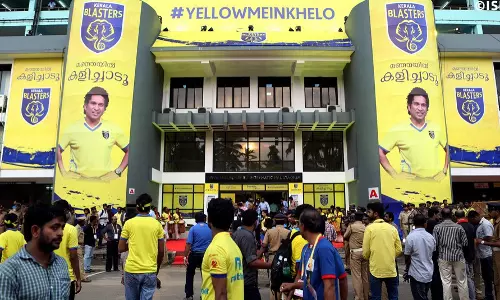 ഐ.എസ്.എല് മത്സരങ്ങള്ക്ക് വാടക കൂട്ടി നല്കണം; കെ.എഫ്.എക്ക് ജി.സി.ഡി.എയുടെ നോട്ടീസ് ഐ.എസ്.എല് മത്സരങ്ങള്ക്ക് വാടക കൂട്ടി നല്കണം; കെ.എഫ്.എക്ക് ജി.സി.ഡി.എയുടെ നോട്ടീസ്