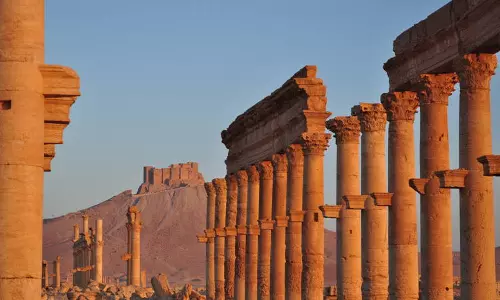 പാല്മിറ ഐ.എസ് തിരിച്ചുപിടിച്ചു പാല്മിറ ഐ.എസ് തിരിച്ചുപിടിച്ചു