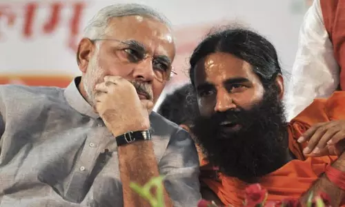 നോട്ട് നിരോധത്തില്‍ മോദിക്കെതിരെ രാംദേവും; 5 ലക്ഷം കോടിയുടെ അഴിമതിയെന്ന്