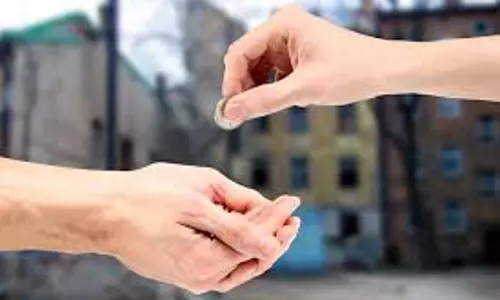 യുഎഇയിലെ നിര്ധന സ്വദേശി കുടുംബങ്ങള്ക്ക് ലുലു ഗ്രൂപ്പിന്റെ ചാരിറ്റി കാര്ഡുകള് യുഎഇയിലെ നിര്ധന സ്വദേശി കുടുംബങ്ങള്ക്ക് ലുലു ഗ്രൂപ്പിന്റെ ചാരിറ്റി കാര്ഡുകള്