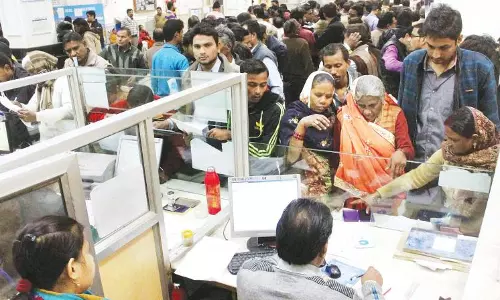 അറുപത് ലക്ഷം അക്കൌണ്ടുകള് വഴി ബാങ്കുകളിലെത്തിയത് ഏഴ് ലക്ഷം കോടി രൂപ അറുപത് ലക്ഷം അക്കൌണ്ടുകള് വഴി ബാങ്കുകളിലെത്തിയത് ഏഴ് ലക്ഷം കോടി രൂപ