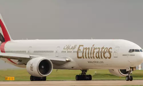 വിമാനത്തിനകത്ത് പാമ്പ്, യാത്ര റദ്ദാക്കി