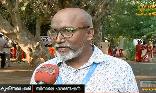 ജനകീയമായി ബിനാലെ