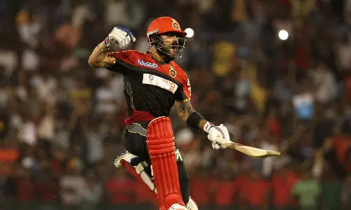 ജയത്തോടെ കോല്‍ക്കത്തയും ബാംഗ്ലൂരും പ്ലേഓഫില്‍