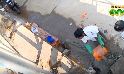 മുമ്പേ പിറന്ന ചില കഥാപാത്രങ്ങള്‍ വേദിക്ക് പുറത്ത്