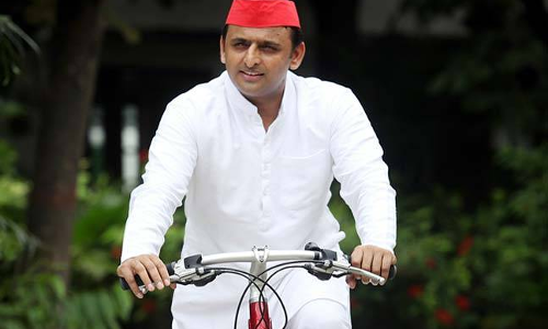 എസ്.പിയുടെ സൈക്കിള് ചിഹ്നം അഖിലേഷ് യാദവിന് എസ്.പിയുടെ സൈക്കിള് ചിഹ്നം അഖിലേഷ് യാദവിന്