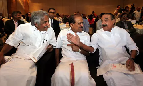 പ്രതിപക്ഷ നേതാവിനെ തീരുമാനിക്കാന്‍ ഞായറാഴ്ച കോണ്‍ഗ്രസ് യോഗം