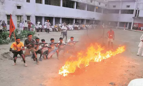 ആയുധ പരിശീലനം: ബജ്രംഗ് ദള് പ്രവര്ത്തകര്ക്കെതിരെ കേസെടുത്തു ആയുധ പരിശീലനം: ബജ്രംഗ് ദള് പ്രവര്ത്തകര്ക്കെതിരെ കേസെടുത്തു
