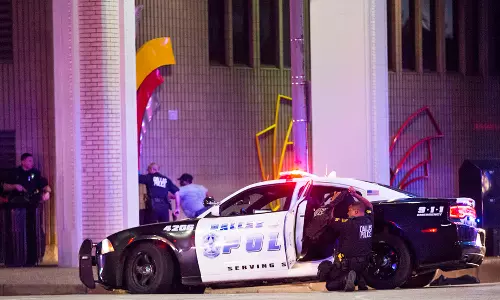 അമേരിക്കയില്‍ വെടിവെപ്പ്; അഞ്ചു പൊലീസുകാര്‍ കൊല്ലപ്പെട്ടു