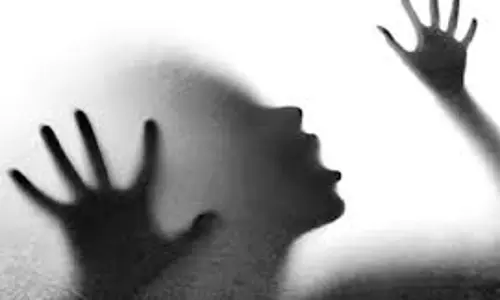 മൂന്ന് വര്ഷം മുമ്പ് കൂട്ടബലാത്സംഗം ചെയ്ത ദളിത് വിദ്യാര്ഥിനിയെ വീണ്ടും ബലാത്സംഗം ചെയ്തു മൂന്ന് വര്ഷം മുമ്പ് കൂട്ടബലാത്സംഗം ചെയ്ത ദളിത് വിദ്യാര്ഥിനിയെ വീണ്ടും ബലാത്സംഗം ചെയ്തു