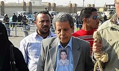 ഈജിപ്തില് പട്ടാളത്തിന്റെ നരനായാട്ട് ഈജിപ്തില് പട്ടാളത്തിന്റെ നരനായാട്ട്