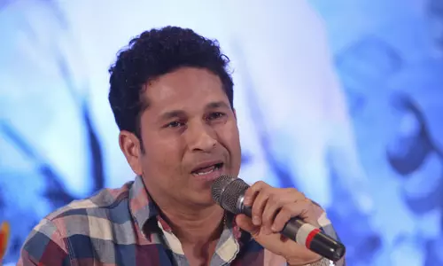 സുഹൃത്തിന്റെ അനധികൃത റിസോര്ട്ട് സംരക്ഷിക്കാന് സച്ചിന് പ്രതിരോധമന്ത്രിയുടെ സഹായം തേടിയതായി ആരോപണം സുഹൃത്തിന്റെ അനധികൃത റിസോര്ട്ട് സംരക്ഷിക്കാന് സച്ചിന് പ്രതിരോധമന്ത്രിയുടെ സഹായം തേടിയതായി ആരോപണം