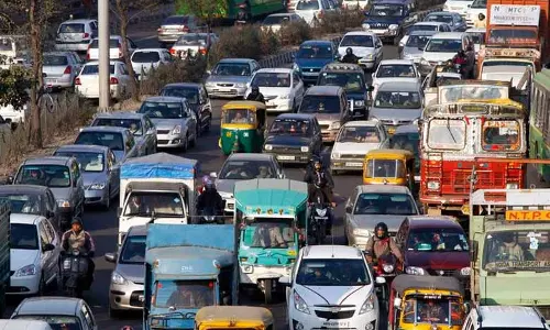 ഡീസല് വാഹനങ്ങളുടെ നിരോധനം നീക്കാന് സര്ക്കാര് അപ്പീല് നല്കും ഡീസല് വാഹനങ്ങളുടെ നിരോധനം നീക്കാന് സര്ക്കാര് അപ്പീല് നല്കും