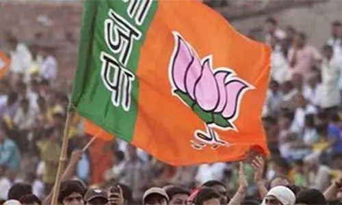 യുപിയില്‍ ബിജെപിയെങ്ങനെ മുസ്‍ലിംകളോട് വോട്ട് ചോദിക്കും?