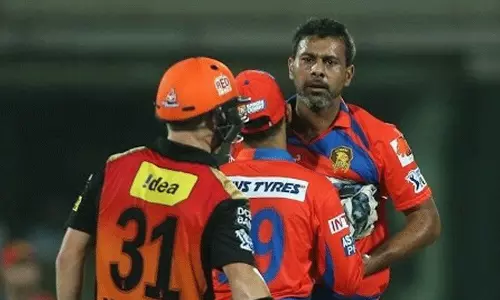 വാര്‍ണറെ പ്രകോപിപ്പിക്കാന്‍ കൊലവിളിയുമായി പ്രവീണ്‍കുമാര്‍