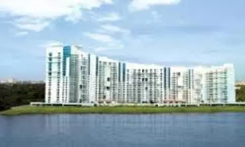 കായല്‍തീരത്തെ കെട്ടിടനിര്‍മാണം; ഡിഎല്‍എഫ് നിയമം ലംഘിച്ചിട്ടില്ലെന്ന് കേന്ദ്രം