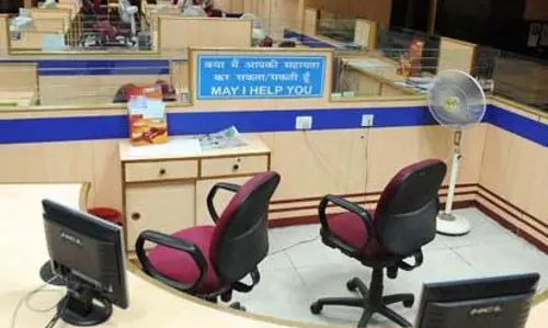 ബാങ്ക് ജീവനക്കാരുടെ പണിമുടക്ക് പൂര്ണ്ണം ബാങ്ക് ജീവനക്കാരുടെ പണിമുടക്ക് പൂര്ണ്ണം