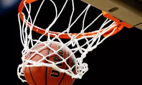 രണ്ടു തലമുറയിലെ ബാസ്കറ്റ് ബോള്‍ ചാമ്പ്യന്‍മാര്‍ കൊച്ചിയില്‍ മുഖാമുഖം; പോരടിക്കാനല്ല