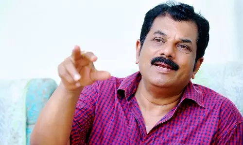പള്സര് സുനി മുന്പ് തന്റെ ഡ്രൈവറായിരുന്നു; ക്രിമിനലാണെന്ന് അറിഞ്ഞില്ല: മുകേഷ് പള്സര് സുനി മുന്പ് തന്റെ ഡ്രൈവറായിരുന്നു; ക്രിമിനലാണെന്ന് അറിഞ്ഞില്ല: മുകേഷ്