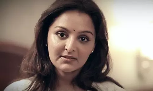 ധീരയാണവള്, അവളെ ചേര്ത്തുപിടിക്കുന്നു: പ്രിയ കൂട്ടുകാരിക്ക് പിന്തുണയുമായി മഞ്ജു വാര്യര് ധീരയാണവള്, അവളെ ചേര്ത്തുപിടിക്കുന്നു: പ്രിയ കൂട്ടുകാരിക്ക് പിന്തുണയുമായി മഞ്ജു വാര്യര്