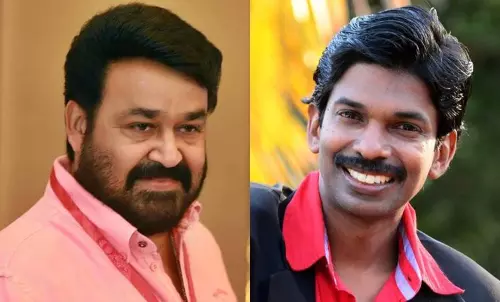 ഒപ്പിട്ടവരില്‍ ഭൂരിഭാഗത്തിനും ലാലേട്ടന്‍റെ കാലിനടിയിലെ മണ്ണാകുവാന്‍ യോഗ്യതയില്ല: സന്തോഷ് പണ്ഡിറ്റ്