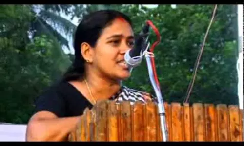 തടയാന് ആര്എസ്എസ് തീരുമാനമെടുത്താല് മുഖ്യമന്ത്രി കേരളത്തിലൂടെ യാത്ര ചെയ്യില്ലെന്ന് ശോഭ സുരേന്ദ്രന് തടയാന് ആര്എസ്എസ് തീരുമാനമെടുത്താല് മുഖ്യമന്ത്രി കേരളത്തിലൂടെ യാത്ര ചെയ്യില്ലെന്ന് ശോഭ സുരേന്ദ്രന്