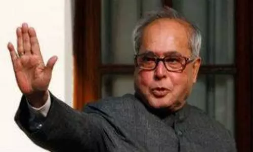 കേരളം കലയോടും സംസ്കാരത്തോടും മതേതര സമീപനം പുലര്ത്തുന്ന നാട്: പ്രണബ് മുഖര്ജി കേരളം കലയോടും സംസ്കാരത്തോടും മതേതര സമീപനം പുലര്ത്തുന്ന നാട്: പ്രണബ് മുഖര്ജി