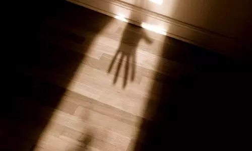 പെണ്കുട്ടിയെ ബലാത്സംഗം ചെയ്ത സംഭവം: കെസിവൈഎം കോര്ഡിനേറ്റര് കസ്റ്റഡിയില് പെണ്കുട്ടിയെ ബലാത്സംഗം ചെയ്ത സംഭവം: കെസിവൈഎം കോര്ഡിനേറ്റര് കസ്റ്റഡിയില്