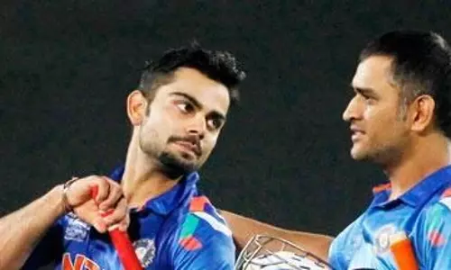 ധോണിക്ക് പകരം കൊഹ്ലി നായകനാകേണ്ട സമയമായെന്ന് ശാസ്ത്രി ധോണിക്ക് പകരം കൊഹ്ലി നായകനാകേണ്ട സമയമായെന്ന് ശാസ്ത്രി