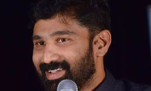 കോടിയേരിയുടെ വേദിക്കരികെ ബോംബാക്രമണം നടന്നിട്ട് രണ്ടുമാസമായിട്ടും ബിജെപിക്കാരെ അറസ്റ്റ് ചെയ്യാത്തത് എന്തുകൊണ്ടെന്ന് വി.ടി ബല്റാം കോടിയേരിയുടെ വേദിക്കരികെ ബോംബാക്രമണം നടന്നിട്ട് രണ്ടുമാസമായിട്ടും ബിജെപിക്കാരെ അറസ്റ്റ് ചെയ്യാത്തത് എന്തുകൊണ്ടെന്ന് വി.ടി ബല്റാം