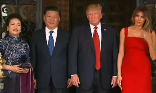 മെഡിറ്ററേനിയന്‍ കടലില്‍നിന്ന് രക്ഷപ്പെടുത്തിയ ആയിരത്തിയഞ്ഞൂറോളം അഭയാര്‍ഥികളെ ഇറ്റലിയിലെത്തിച്ചു