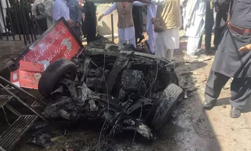 പാകിസ്ഥാനില്‍ കാര്‍ ബോംബ് സ്ഫോടനം; 24 പേര്‍ കൊല്ലപ്പെട്ടു