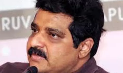 പാലാട്ട് സ്കൂളിനായി സര്‍ക്കാര്‍ അഭിഭാഷകര്‍ ഹാജരാകാത്തത് ദുരൂഹമെന്ന് എംകെ മുനീര്‍