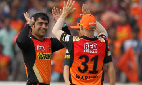 പന്ത് കൊണ്ട് റാഷിദ് ഖാന്‍, ബാറ്റ് കൊണ്ട് വാര്‍ണര്‍: ഹൈദരാബാദിന് തകര്‍പ്പന്‍ ജയം  