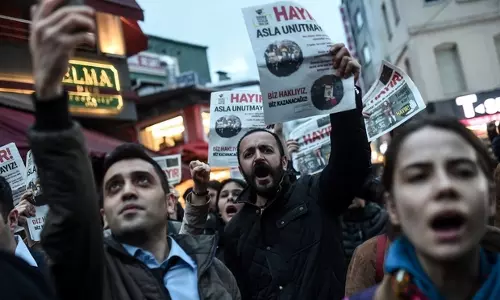 തുര്‍ക്കിയില്‍ ഹിതപരിശോധന ഫലത്തിനെതിരെ പ്രതിഷേധം തുടരുന്നു