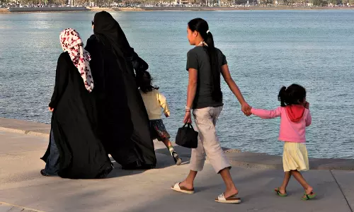 ഖത്തറില്‍ ഗാര്‍ഹിക ജോലിക്കാരുടെ ശമ്പളവും ഇനി ബാങ്ക് വഴി