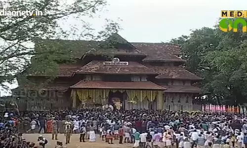 പൂരത്തിനായി തൃശൂര് ഒരുങ്ങി പൂരത്തിനായി തൃശൂര് ഒരുങ്ങി