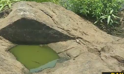 ഒരു നദി മരിച്ചുകൊണ്ടിരിക്കുകയാണിവിടെ...