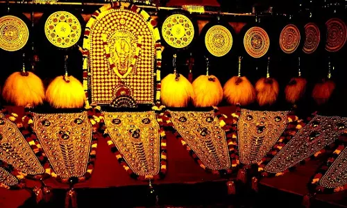 തൃശൂര്‍ പൂരാവേശത്തില്‍