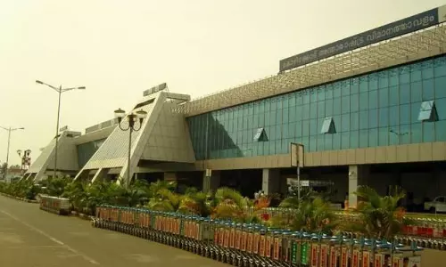 കരിപ്പൂരില് വലിയ വിമാനങ്ങളിറക്കാന് യോഗ്യമാണെന്ന് കേന്ദ്ര വ്യോമയാന മന്ത്രാലയം കരിപ്പൂരില് വലിയ വിമാനങ്ങളിറക്കാന് യോഗ്യമാണെന്ന് കേന്ദ്ര വ്യോമയാന മന്ത്രാലയം